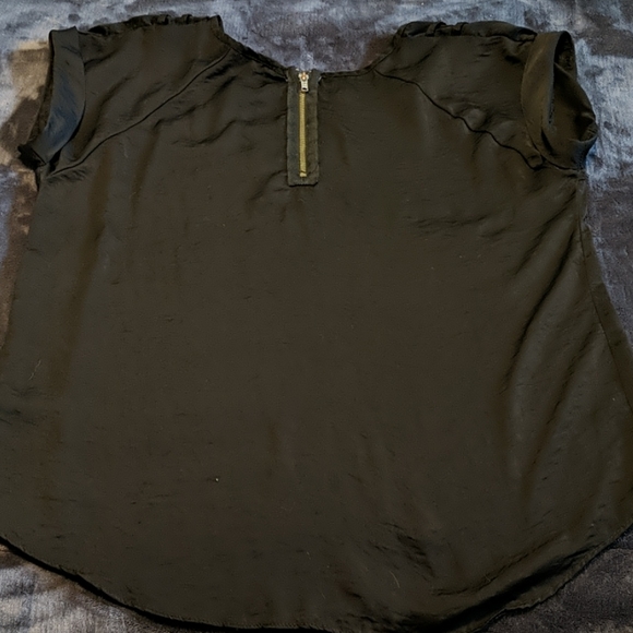 🥝2 for $10 River Island flowy black high neck tee - Picture 6 of 6